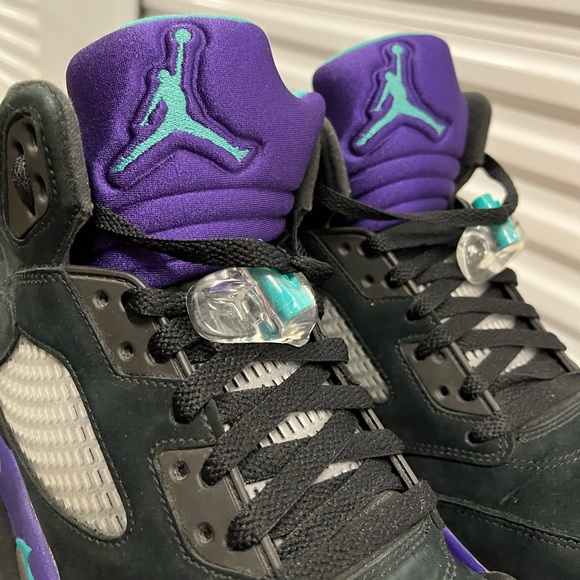 JORDAN 5s Black Grape - Picture 5 of 6